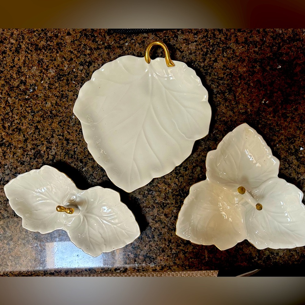 3 piece set Vtg Toyo Japan Signature Collection Leaf Tray/Platter Embossed Cream